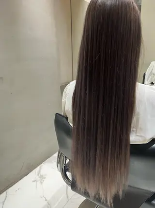 ロング カラー カジュアルを女っぽく 𝗮𝘆𝗮𝗰𝗼のヘアスタイル
