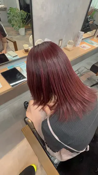 ミディアム motoトップカラー リスト/ブリーチカラのヘアスタイル