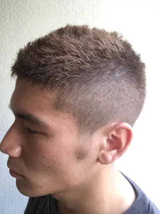 ショート 島田 竜也のヘアスタイル