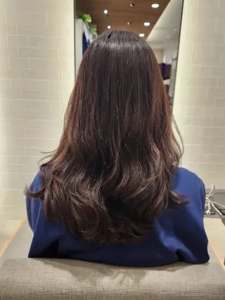 セミロング パーマ 💜艶髪カラー💜 🎶富川美希🎶のヘアスタイル