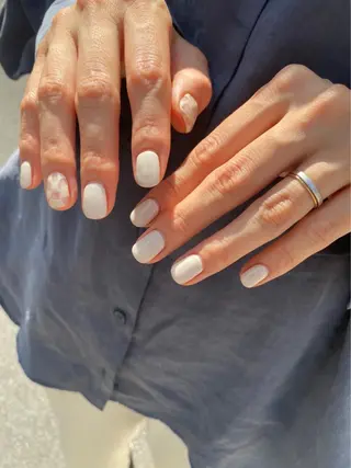 ネイル aura nail 自由が丘所属・aura nail remiのネイルデザイン