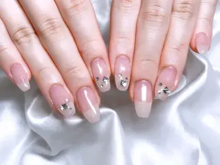 ネイル BEAUTY NAIL FANELU 京橋所属・Tabata Yayoiのネイルデザイン
