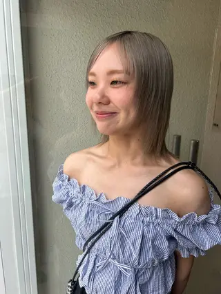 ミディアム sliver マツイ　レンのヘアスタイル