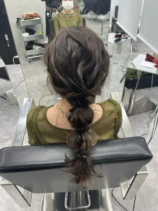 ロング ヘアアレンジ 口コミ高評価✨ 安達ももかのマツエク・マツパデザイン