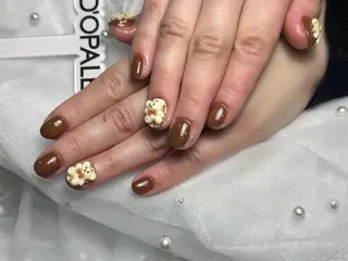 ネイル 長さ出し専門店 上野店サロンのネイルデザイン