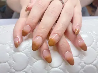 ネイル 鄭 津のネイルデザイン