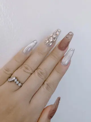 ネイル Flowerネイルサロン所属・. yukiのネイルデザイン