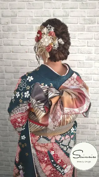 ヘアアレンジ scinrire サンリールのマツエク・マツパデザイン