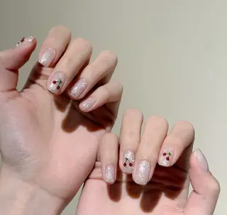 ネイル 高木 維麗絲のネイルデザイン