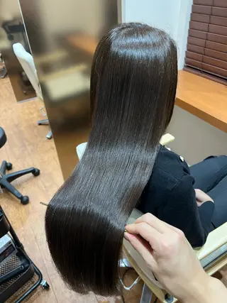 ロング 艶髪/透明感 レイヤー YUKIのヘアスタイル