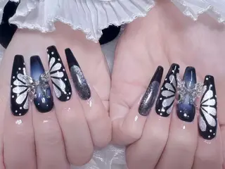 ネイル 🐳彩羽チップ 長さだし専門🐳のネイルデザイン