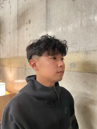 ショート メンズ パーマ/メンズ/ 鮫島竜海のヘアスタイル