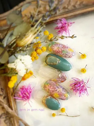 ネイル arm in arm ︎✿Yamamotoのマツエク・マツパデザイン