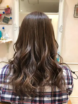 ロング カラー ツヤ髪カラー💎 佐藤あきのヘアスタイル