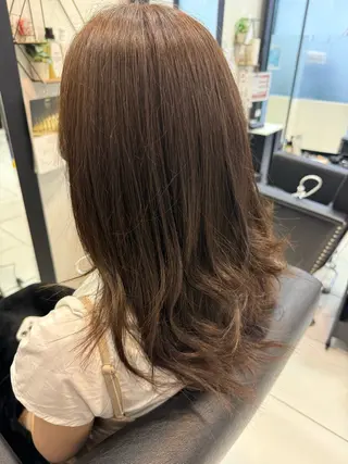 カラー やながわ あつきのヘアスタイル