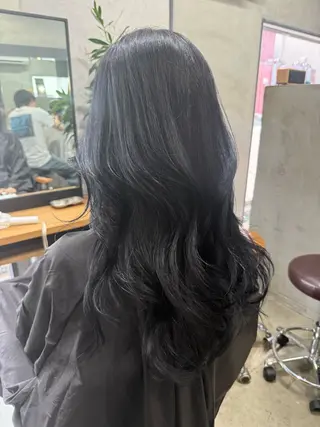 ロング カラー AIRI layer cut hairのヘアスタイル