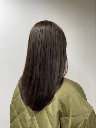 セミロング カラー 比嘉 蓮のヘアスタイル