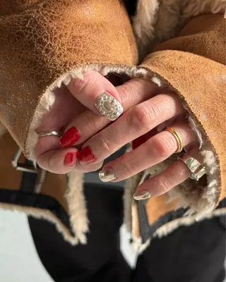 ネイル kiii.__ ✴︎*のネイルデザイン