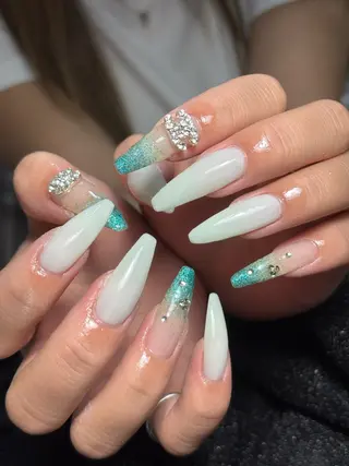 ネイル ✴︎ Delightのネイルデザイン