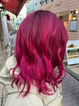 セミロング カラー 原宿サロン代表 デザインカラー伊藤卓のヘアスタイル