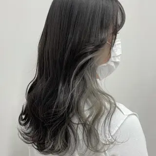 セミロング カラー ヘアアレンジ 🦄インナーカラー 🦄貫井彩花のヘアスタイル