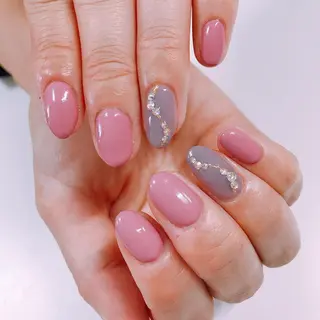 ネイル Lily Roseスタッフ一同のマツエク・マツパデザイン