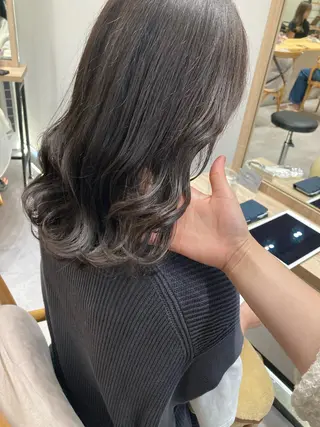 ミディアム ✨色持ちの良い艶 カラー✨蟹江真世のヘアスタイル