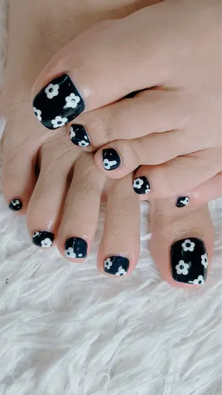 ネイル haleyume所属・shino🌟 痛ネイルのネイルデザイン