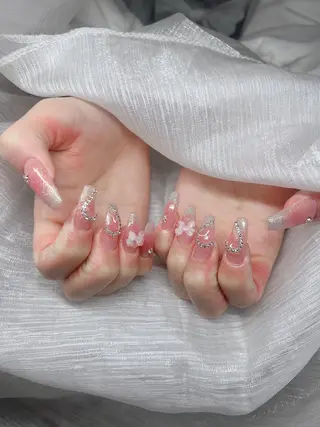 ネイル Lee Nailsのネイルデザイン
