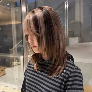 カラー RINA .のヘアスタイル