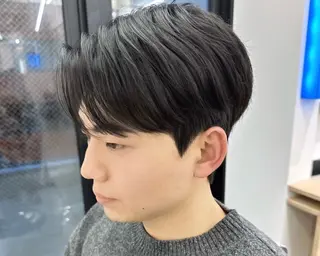 パーマ メンズ Lond LOGAN所属・古田和也/メンズパー マ特化美容師/波巻きのヘアスタイル