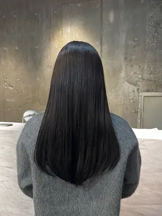 カラー ROBBY 表参道（旧CIRCUS by BEAUTRIUM 表参道）所属・西舘 柚のヘアスタイル