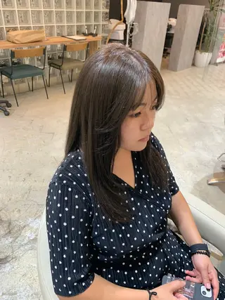 ロング SOMEDAY Lx所属・金山 美祐のヘアスタイル