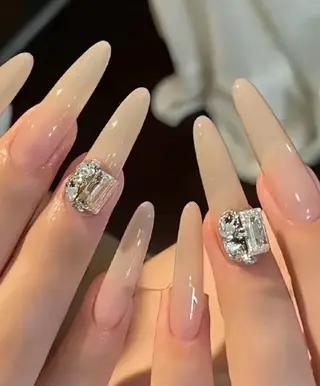 ネイル flora所属・NAILS Soraのネイルデザイン