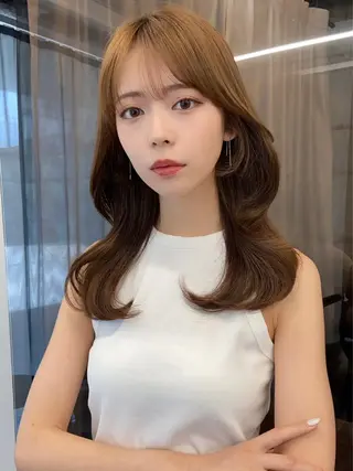 セミロング 女性らしいモテヘア 韓国ヘアhikariのヘアスタイル