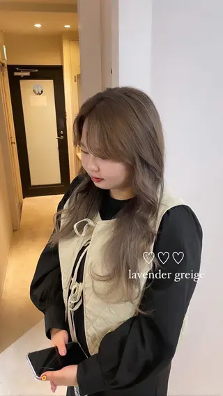 ロング カラー ayano / 透明感・くすみカラーのヘアスタイル