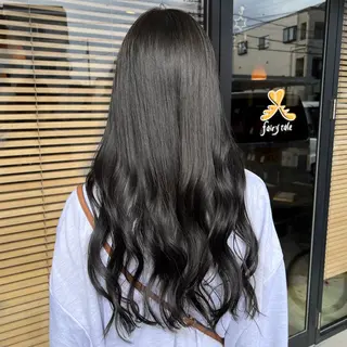 ロング カラー 筒井 璃音のヘアスタイル