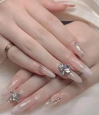 ネイル VIVIAN リサのネイルデザイン