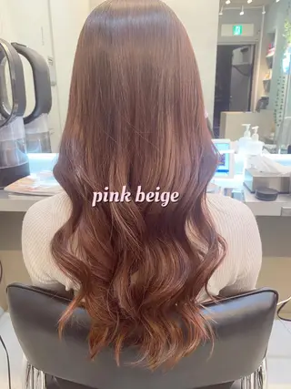 ロング カラー 岡野 静華のヘアスタイル