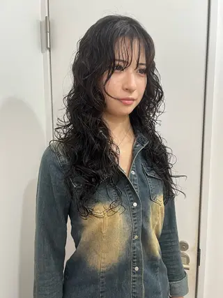 ロング 💥ウルフカット デザインあんな💥のヘアスタイル