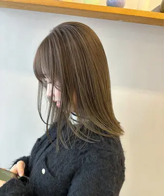 ミディアム カラー オリーブ/縮毛♡ Natsuno🩰のヘアスタイル