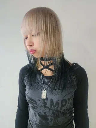 ミディアム Backbocker所属・ハイトーン/ブリーチ /デザインカラーのヘアスタイル