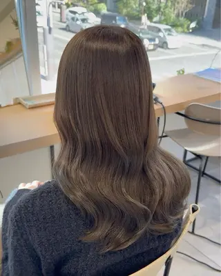 セミロング MEGULI所属・新田 琴美/ 透明感/レイヤーのヘアスタイル