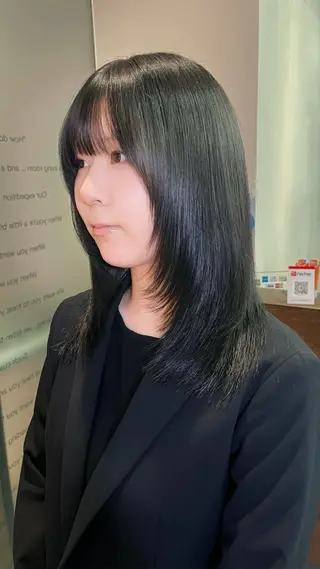 ミディアム レイヤー/デジパ SAKIのヘアスタイル