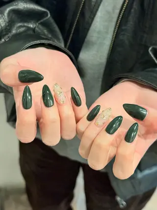 ネイル WOLTOKYO渋谷 yunaのネイルデザイン