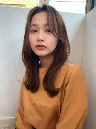 セミロング Zinaセントラル所属・須田 ゆかりのヘアスタイル