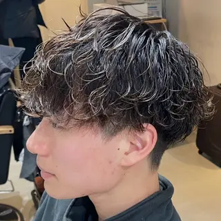 ショート パーマ メンズ 中崎町メンズパーマ/ シャドウ/山下拓実のヘアスタイル