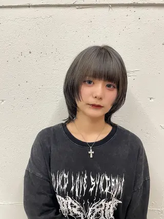 ミディアム カラー suzu 🤍 【 grace 】のヘアスタイル