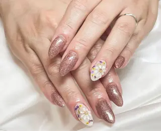 ネイル Ui_Amor (パラジェル)のネイルデザイン