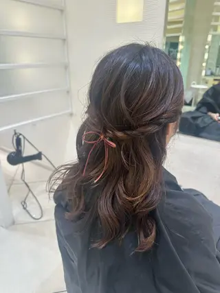 ロング カラー ヘアアレンジ タイトボブ個性派カラ ーAKANEのヘアスタイル